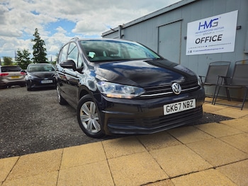 Used Volkswagen Touran 2017 for sale - 76785370: Photo
