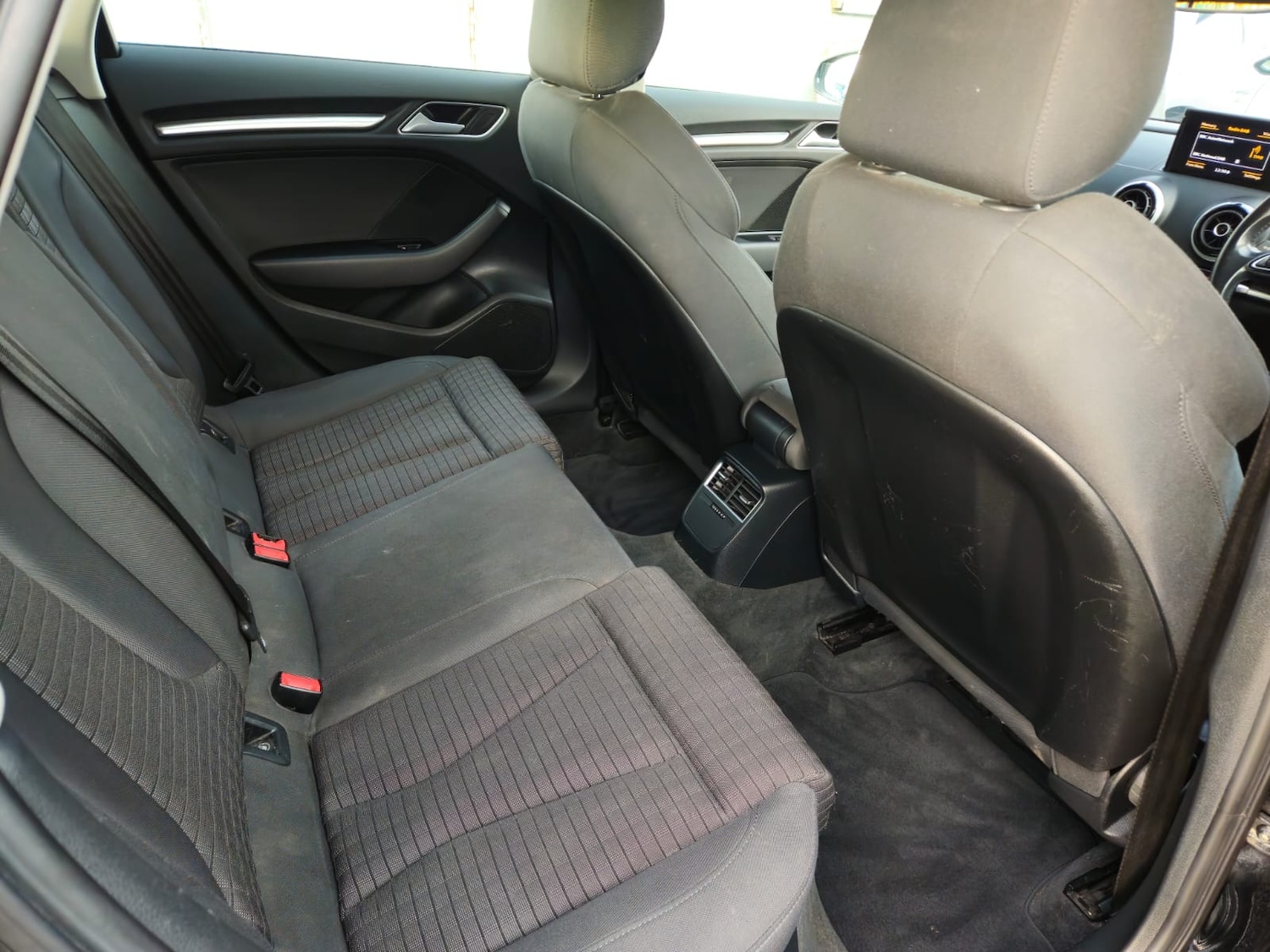 Used Audi A3 2014 for sale - 77008893: Photo 9