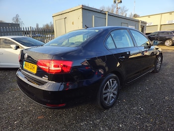 Used Volkswagen Jetta 2015 for sale - 76864089: Photo