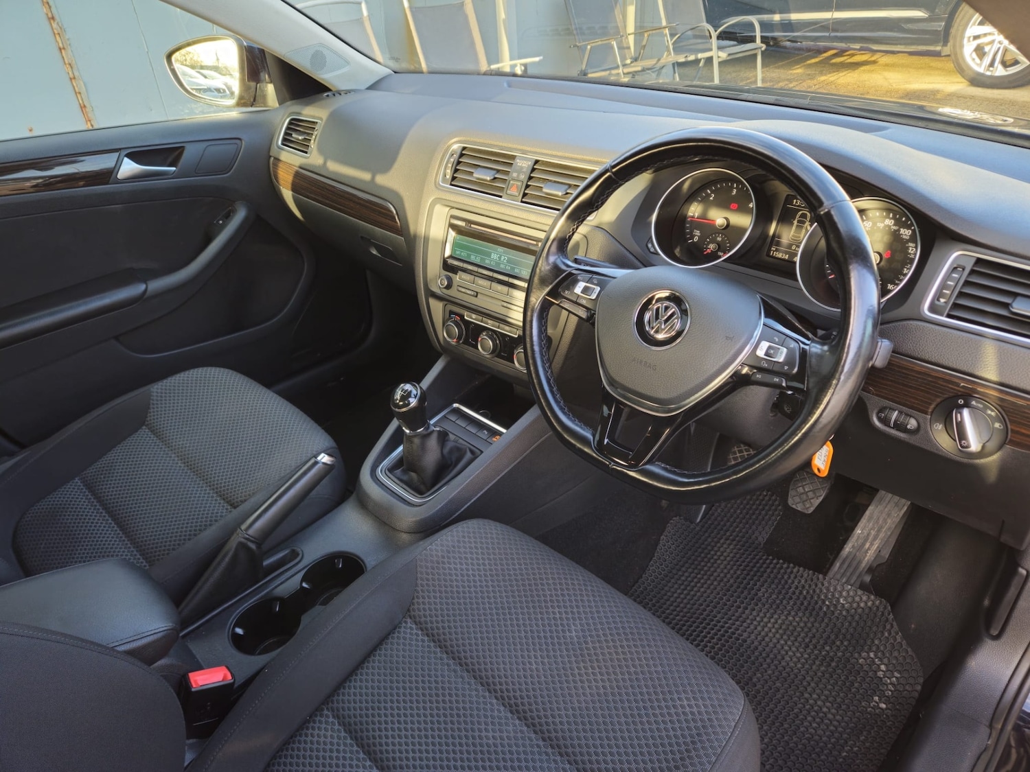 Used Volkswagen Jetta 2015 for sale - 76864089: Photo 7