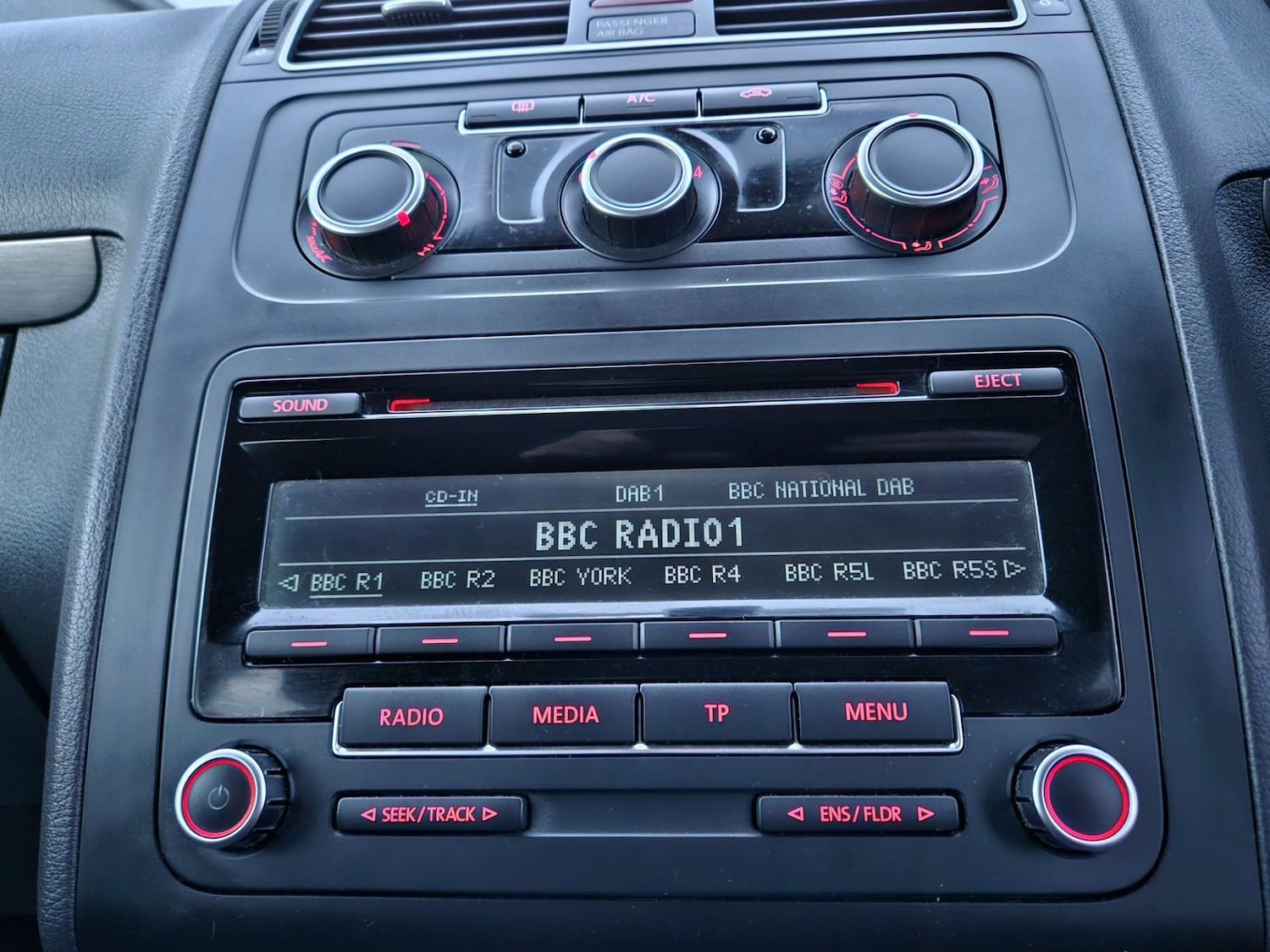 Used Volkswagen Touran 2015 for sale - 76910949: Photo 12