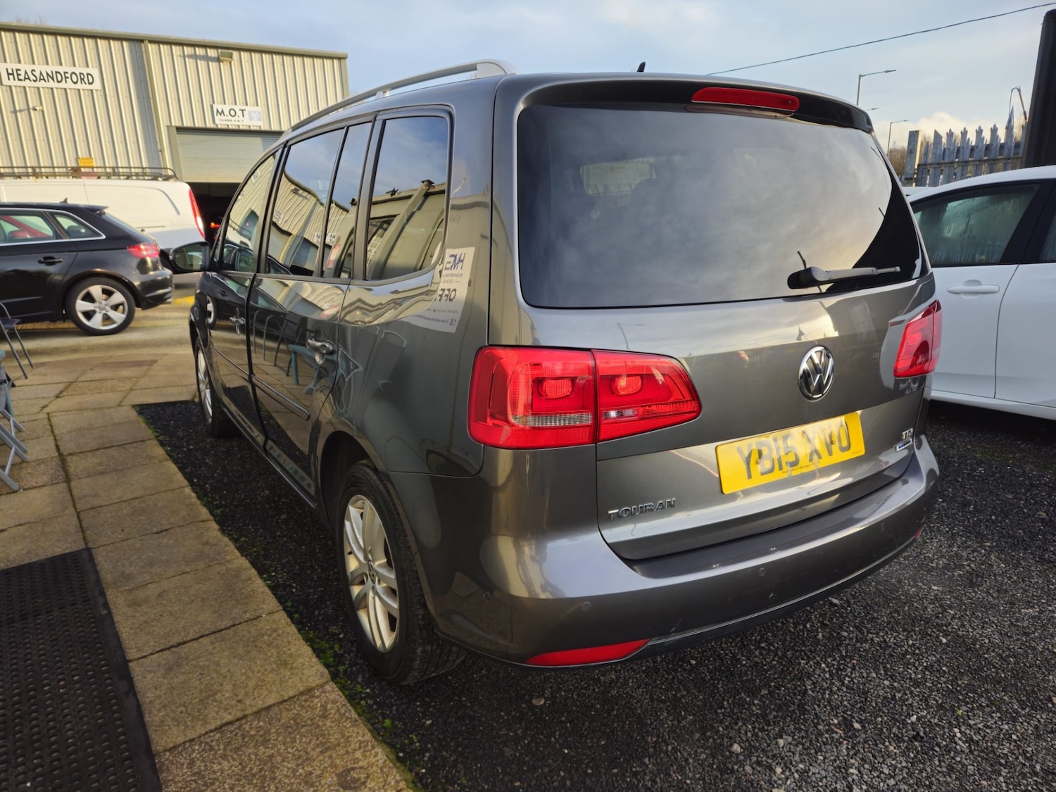 Used Volkswagen Touran 2015 for sale - 76910949: Photo 6