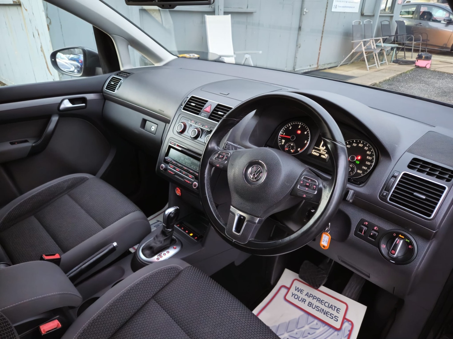 Used Volkswagen Touran 2015 for sale - 76910949: Photo 8