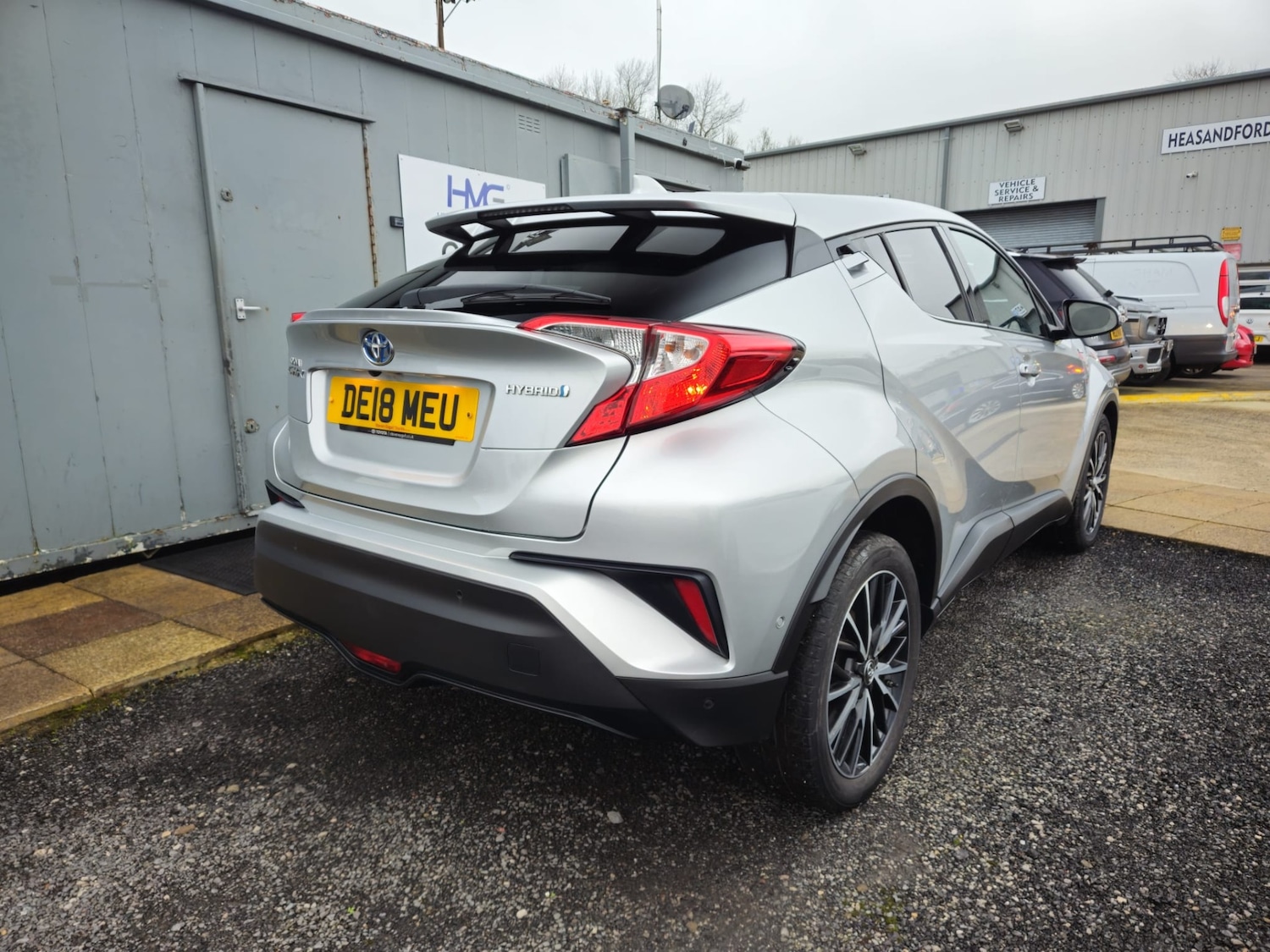 Used Toyota C-HR 2018 for sale - 77643253: Photo 3