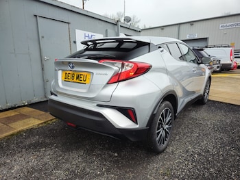 Used Toyota C-HR 2018 for sale - 77643253: Photo