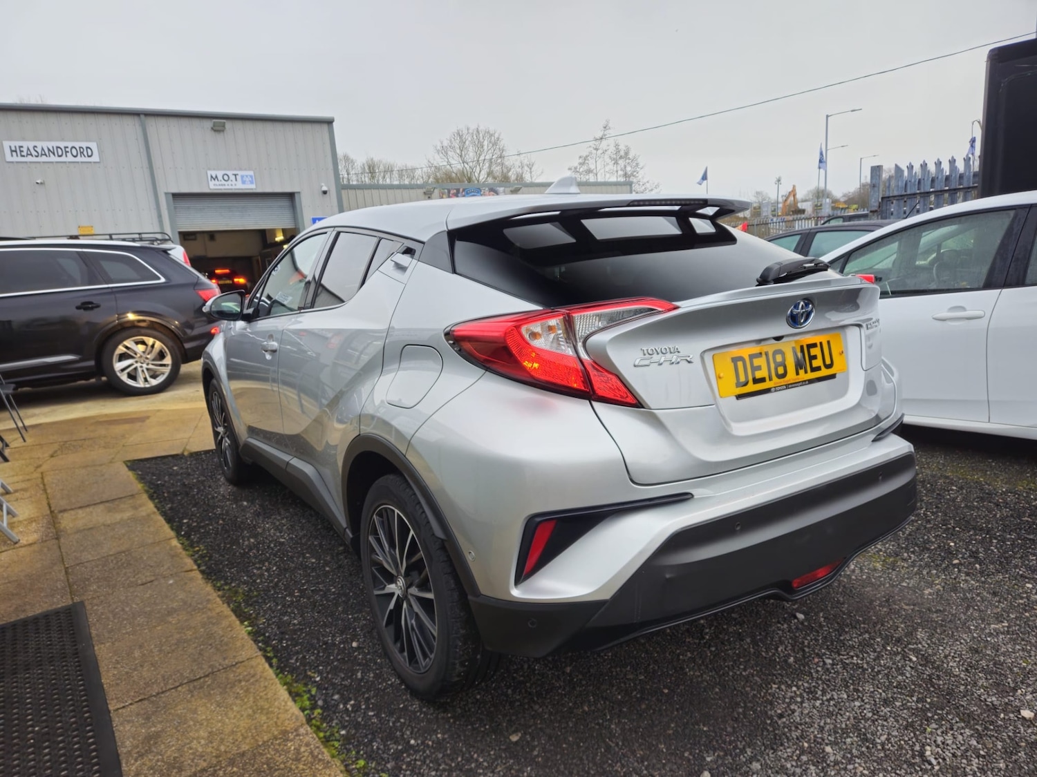 Used Toyota C-HR 2018 for sale - 77643253: Photo 5