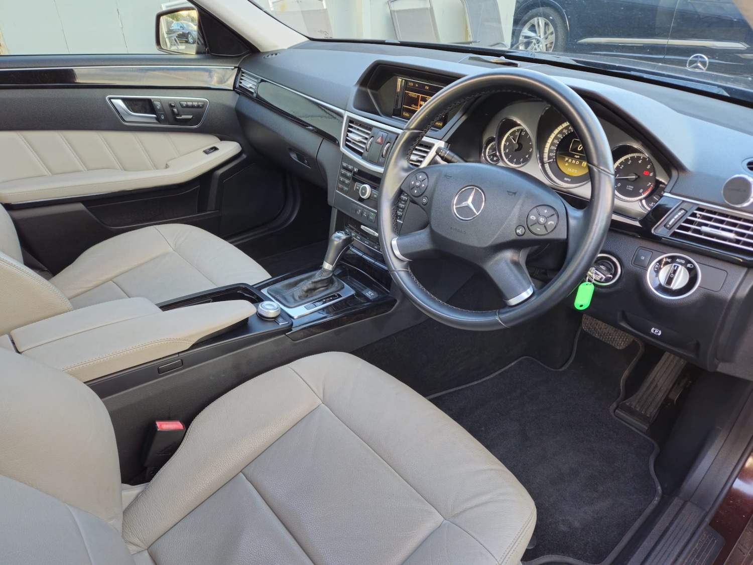 Used Mercedes-Benz E Class 2024 for sale - 76785384: Photo 8