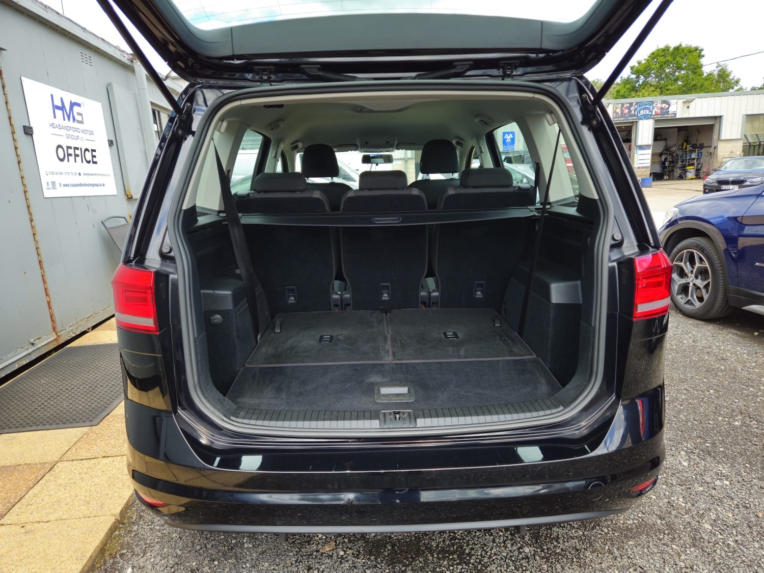 Used Volkswagen Touran 2017 for sale - 77822547: Photo 8