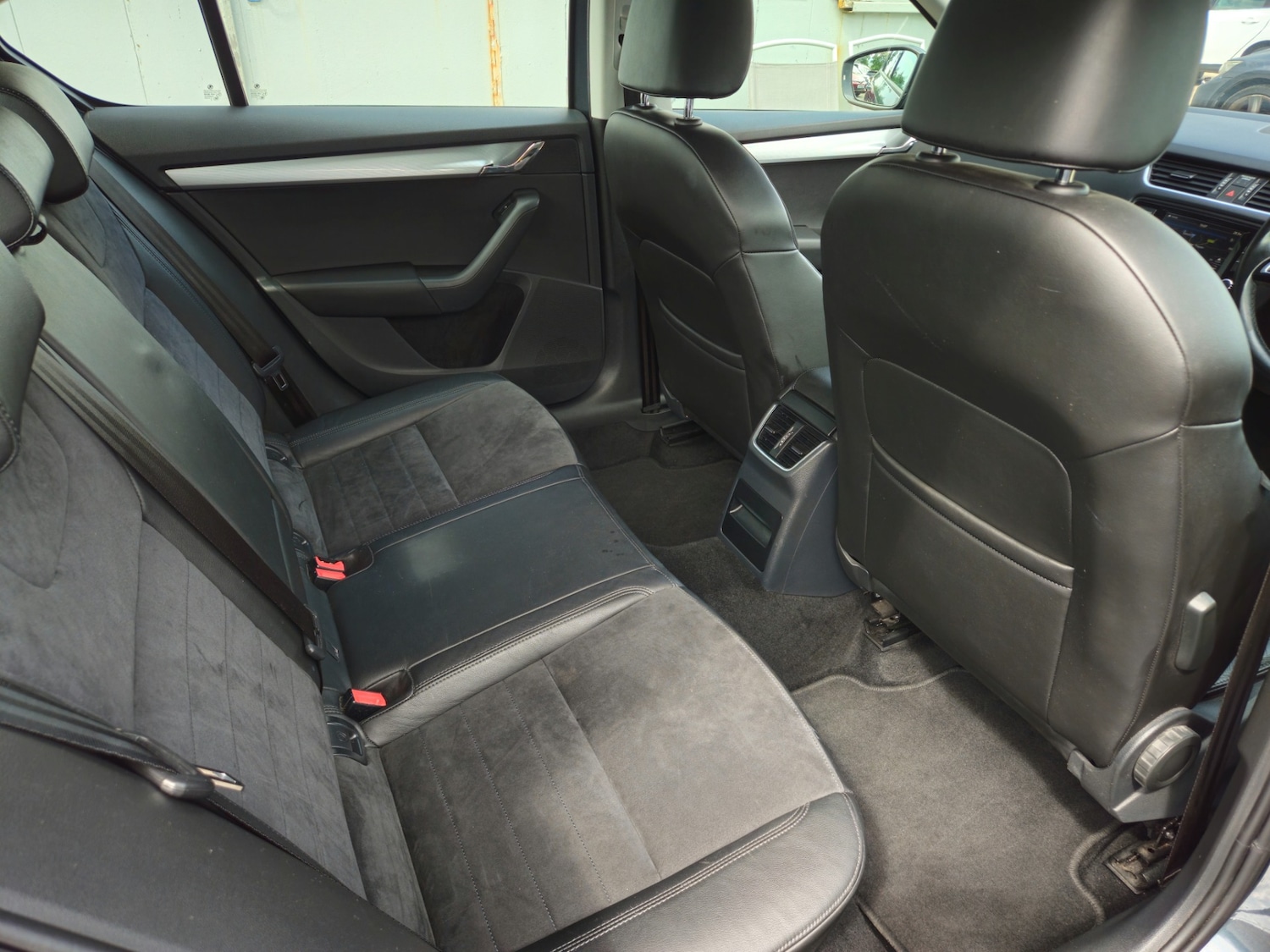 Used Skoda Octavia 2017 for sale - 76784777: Photo 8