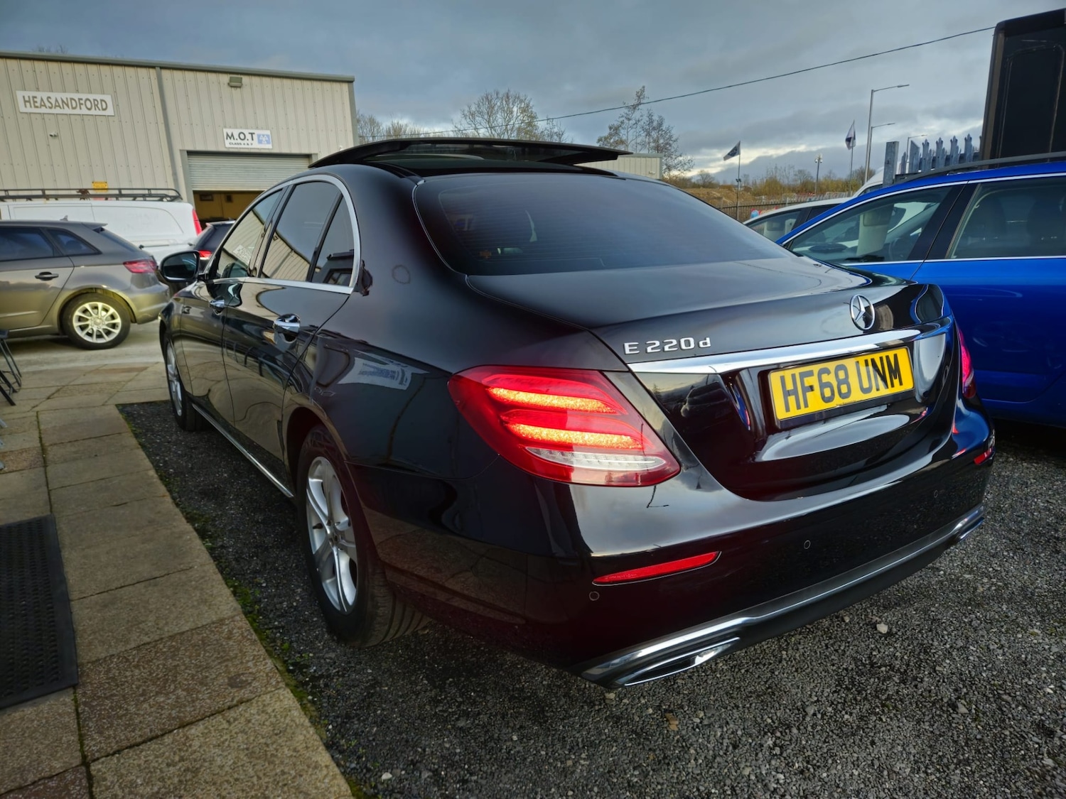 Used Mercedes-Benz E Class 2018 for sale - 76799532: Photo 4
