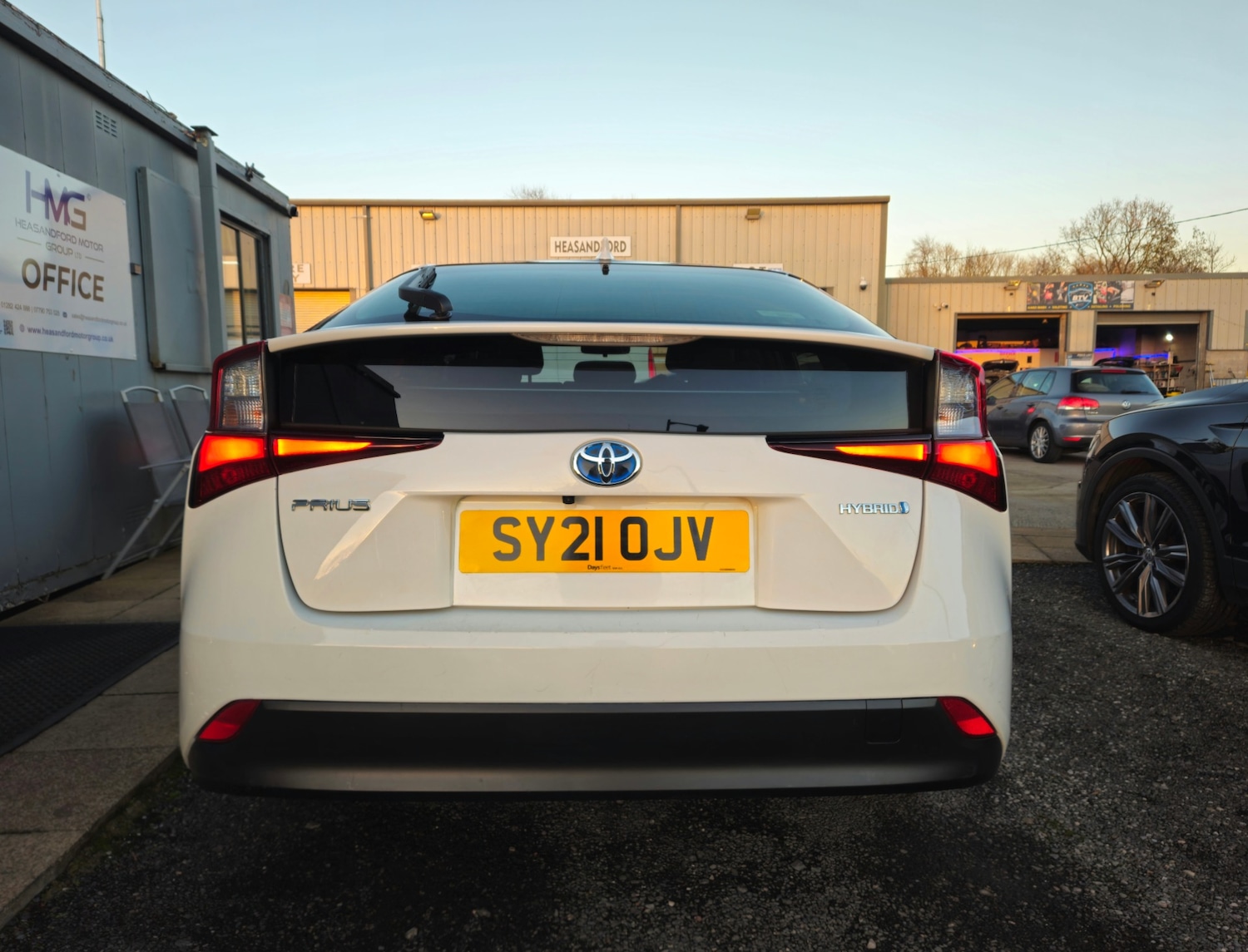 Used Toyota Prius 2021 for sale - 76784707: Photo 5