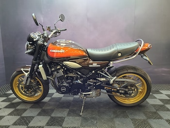 Used Kawasaki Z900 RS 50TH ANNIVERSARY 2022 for sale - bike-77866673: Photo