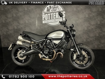 Used Ducati SCRAMBLER 1100 PRO DARK 2021 for sale - bike-77868150: Photo