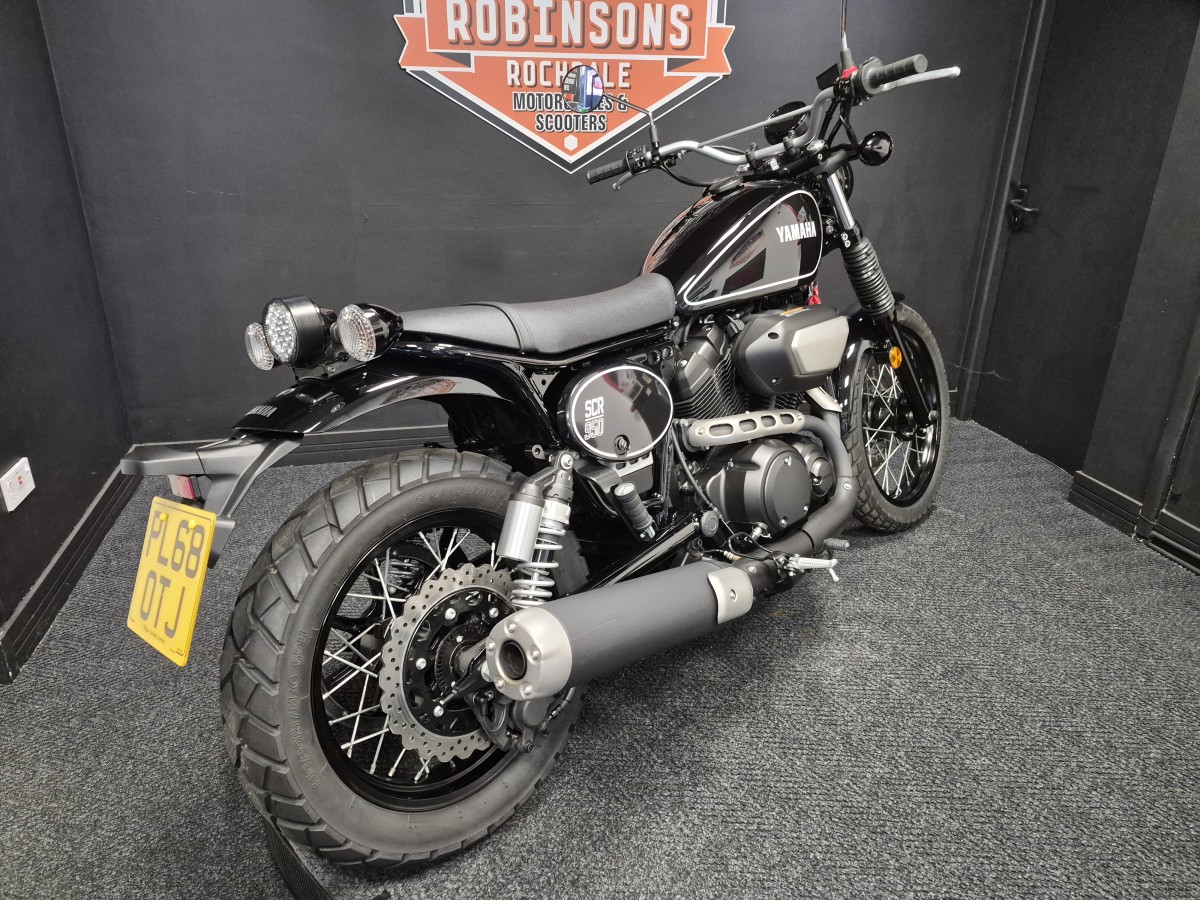 Yamaha SCR 950