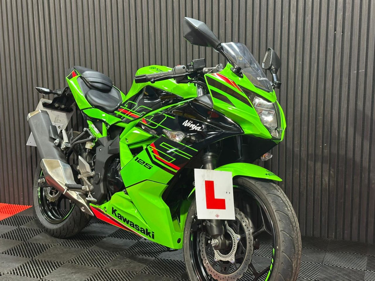Used Kawasaki Ninja 125 for sale - 78434651: Photo 12