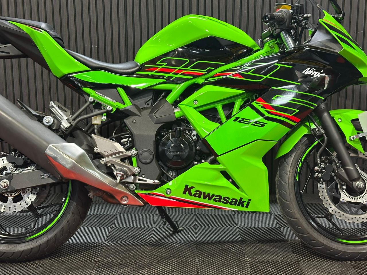Used Kawasaki Ninja 125 for sale - 78434651: Photo 14