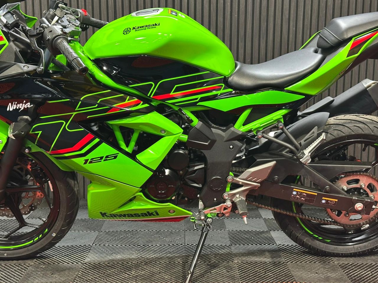 Used Kawasaki Ninja 125 for sale - 78434651: Photo 17
