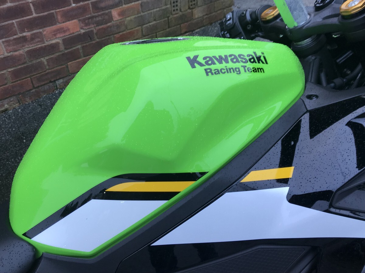 Kawasaki Ninja ZX-4RR ZX400SSFAN