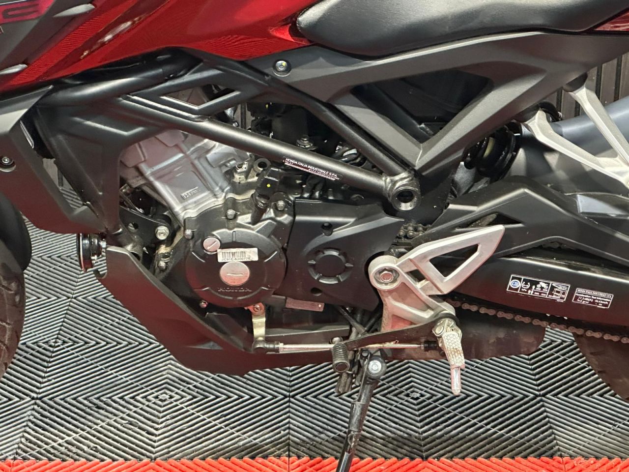 Used Honda CB125R for sale - 78434751: Photo 18