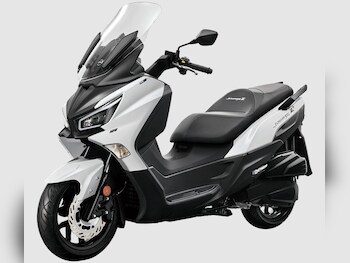 Used SYM Joymax Z+ 125cc undefined for sale - bike-77870732: Photo