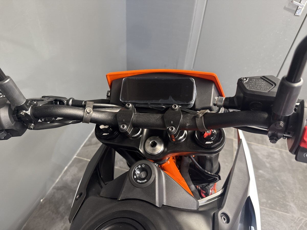 KTM 390 SMC R