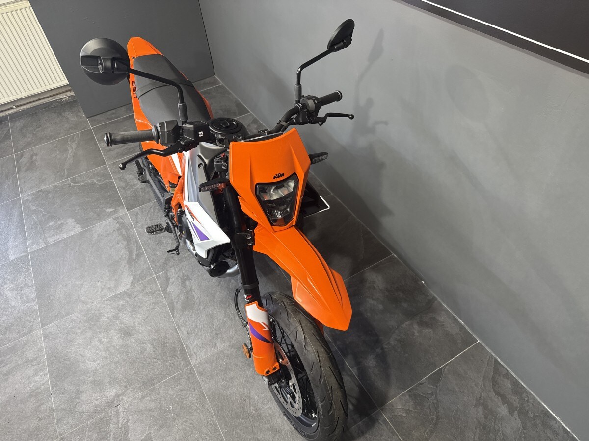 KTM 390 SMC R