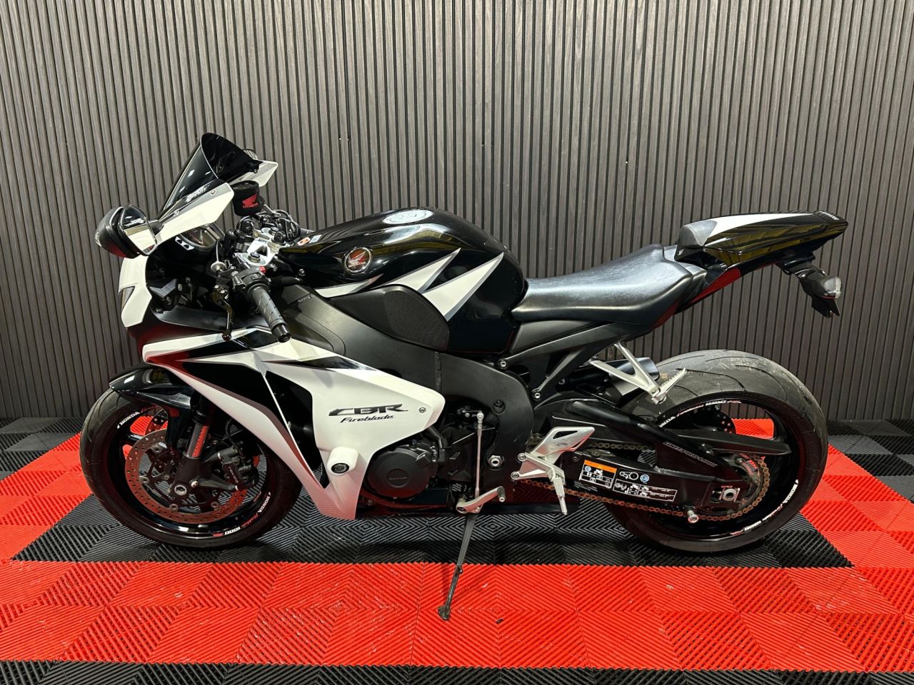 Used Honda CBR1000RR Fireblade for sale - 78435153: Photo 11