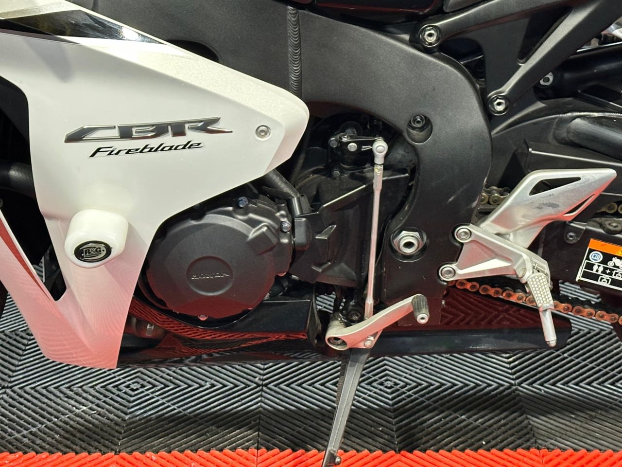 Used Honda CBR1000RR Fireblade for sale - 78435153: Photo 16