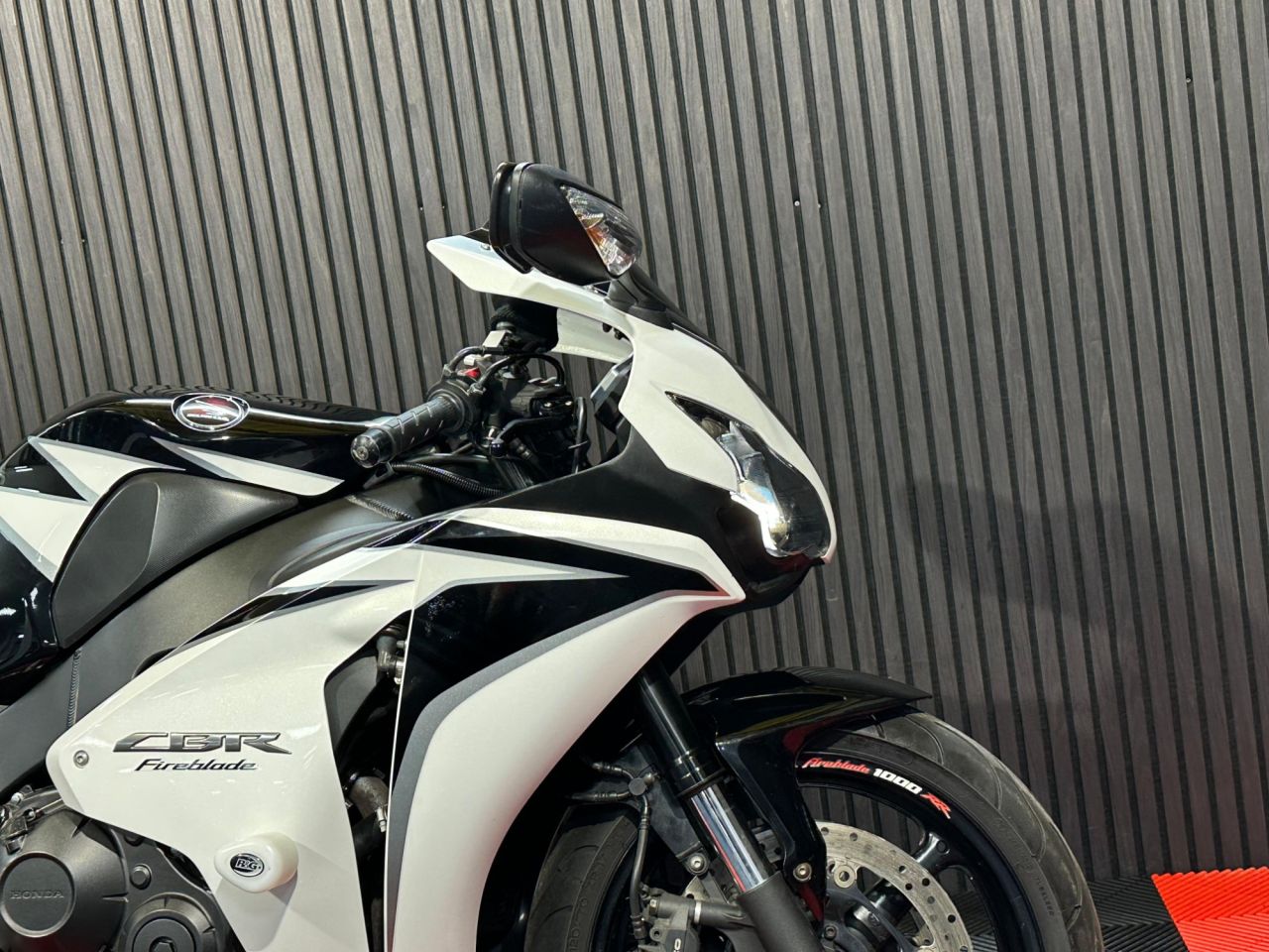 Used Honda CBR1000RR Fireblade for sale - 78435153: Photo 26