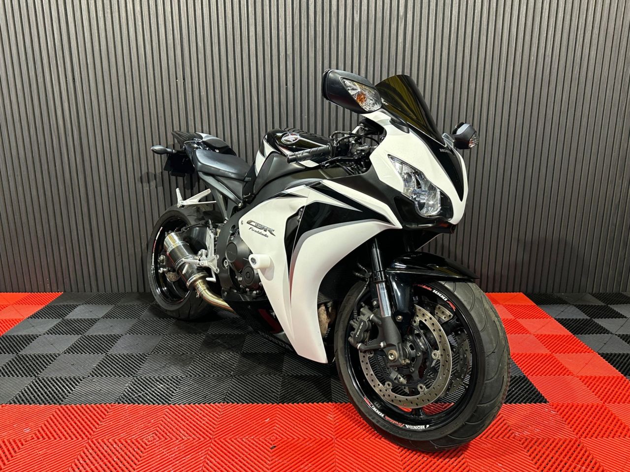 Used Honda CBR1000RR Fireblade for sale - 78435153: Photo 8
