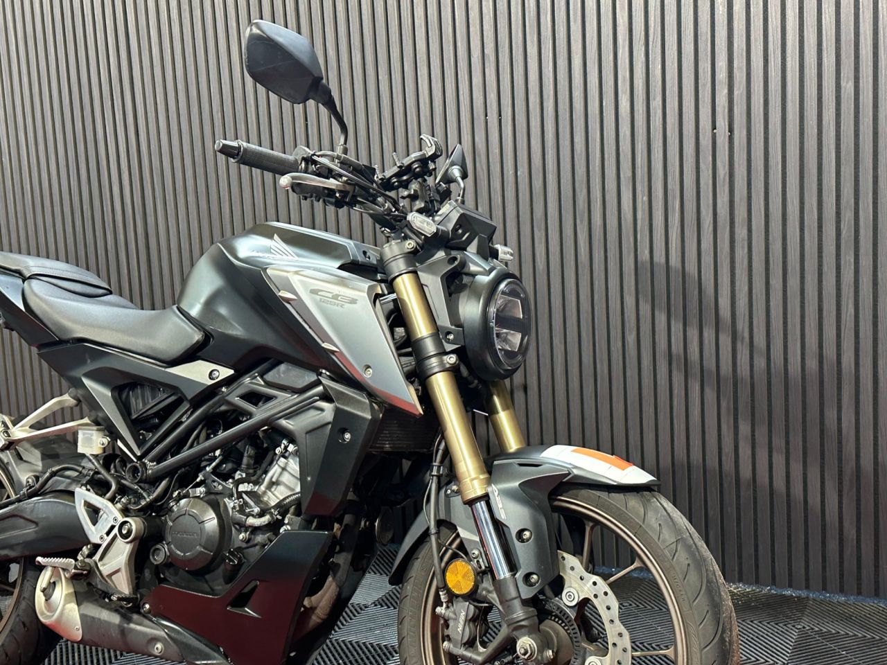 Used Honda CB125R for sale - 78434430: Photo 27