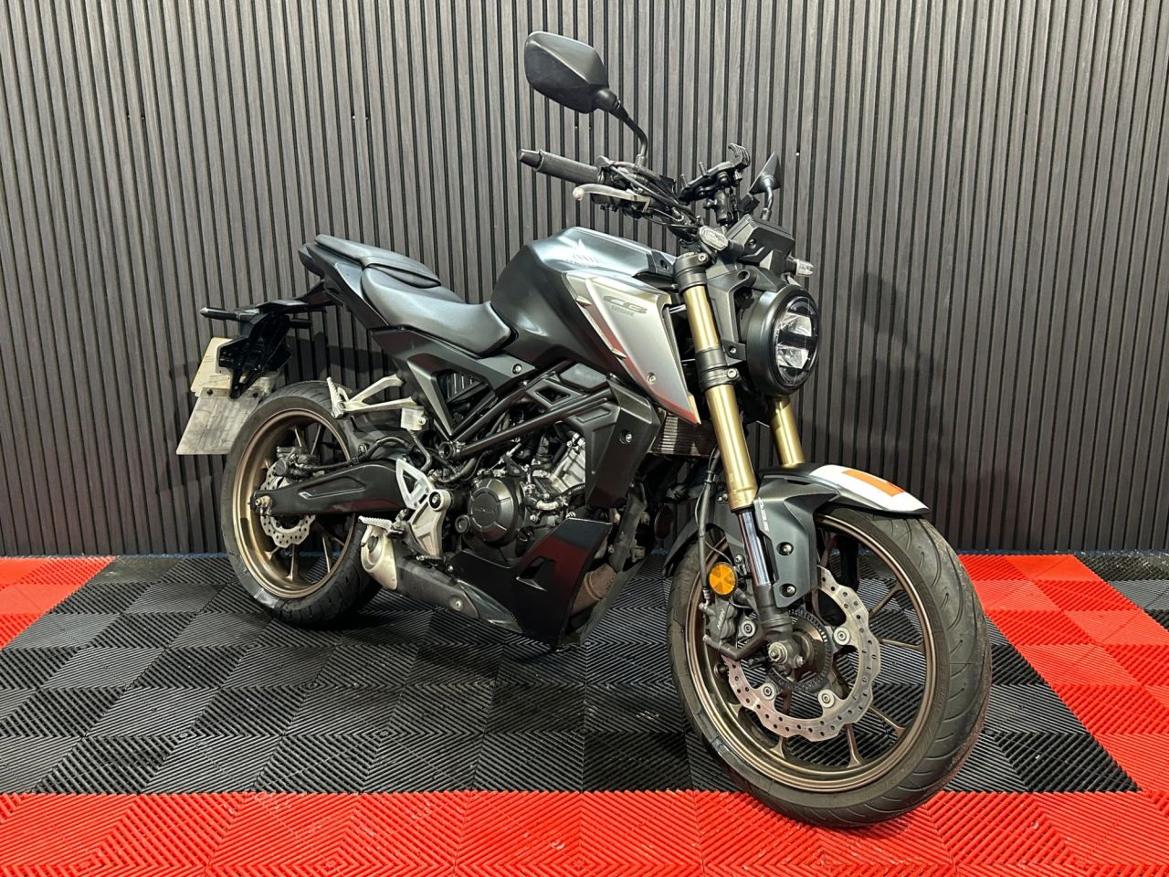 Used Honda CB125R for sale - 78434430: Photo 8