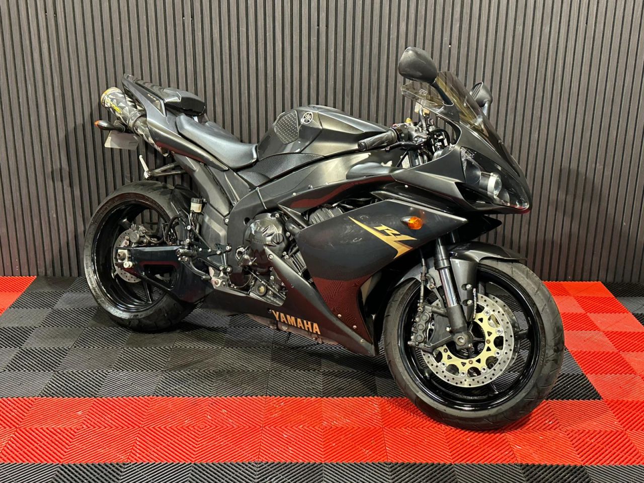 Used Yamaha R1 for sale - 78552440: Photo 10