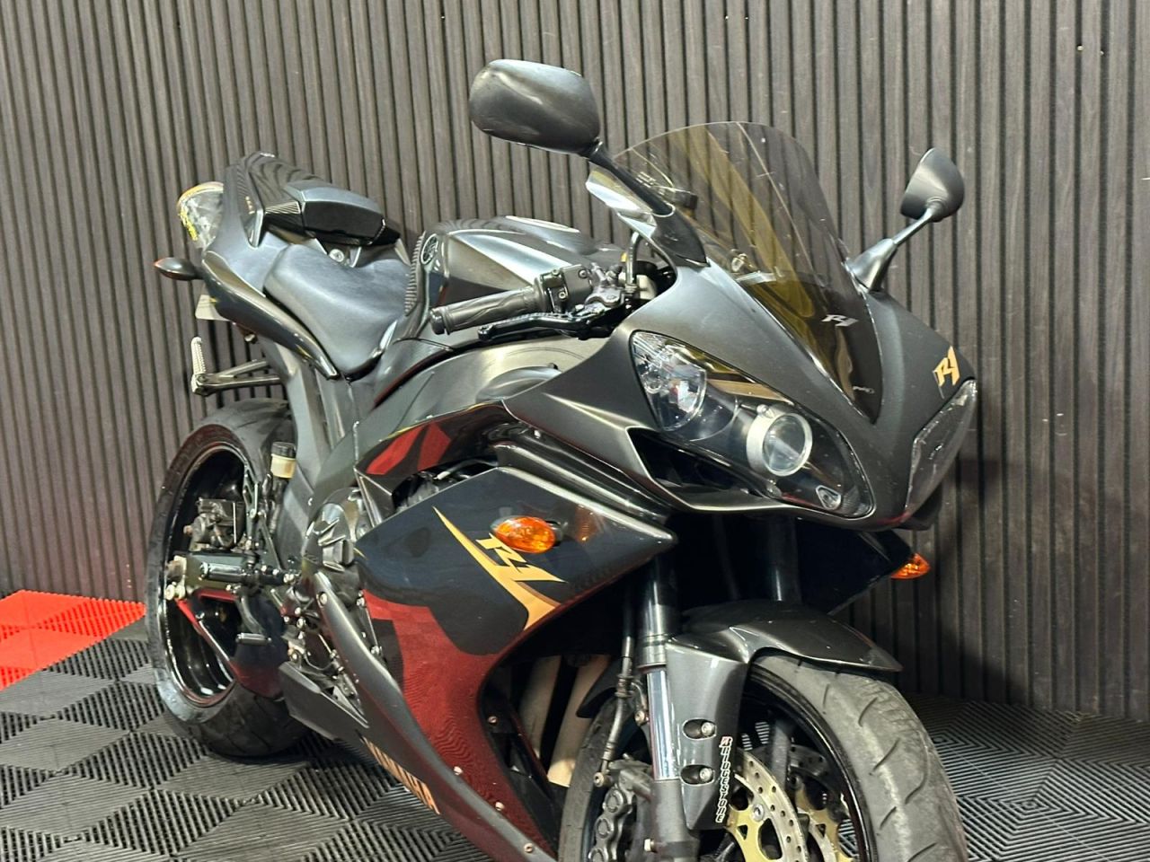 Used Yamaha R1 for sale - 78552440: Photo 11