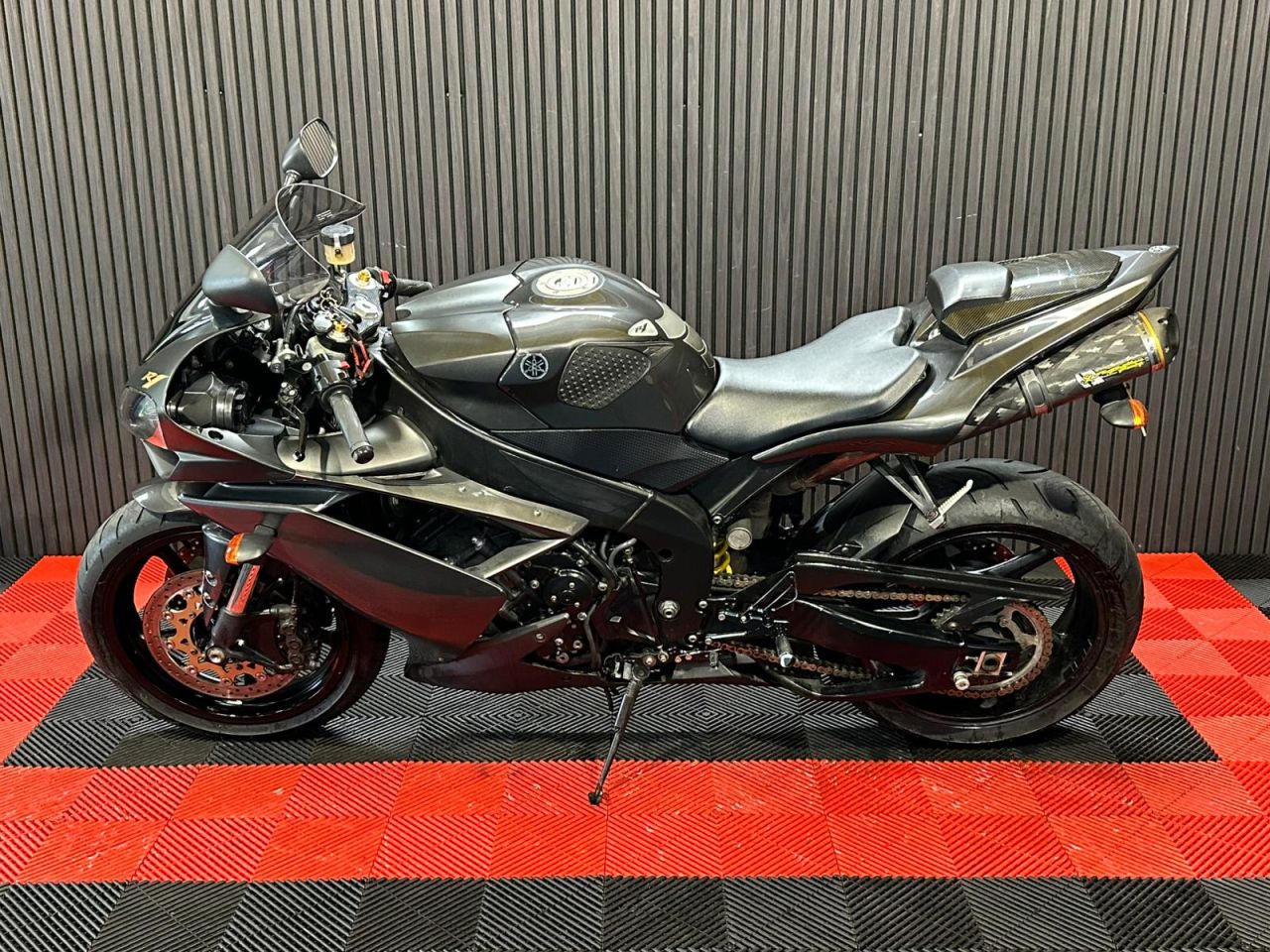 Used Yamaha R1 for sale - 78552440: Photo 9