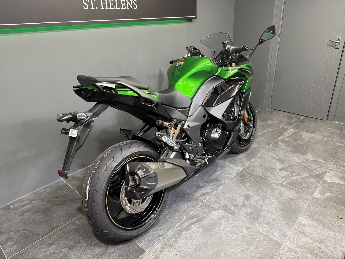 Kawasaki Ninja 1100SX SE ZX1100JSFAN