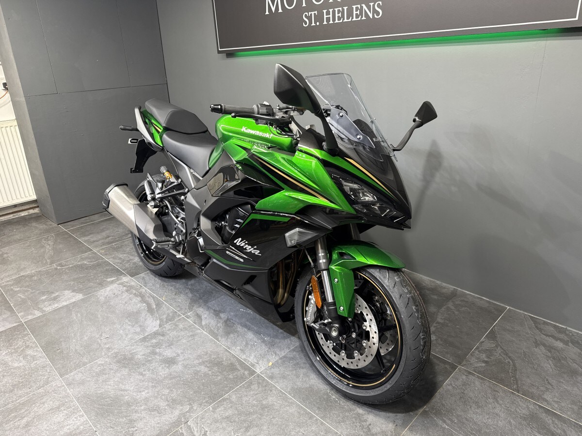 Kawasaki Ninja 1100SX SE ZX1100JSFAN