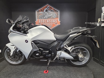 Used Honda VFR 1200 FD-A 2011 for sale - bike-77868906: Photo