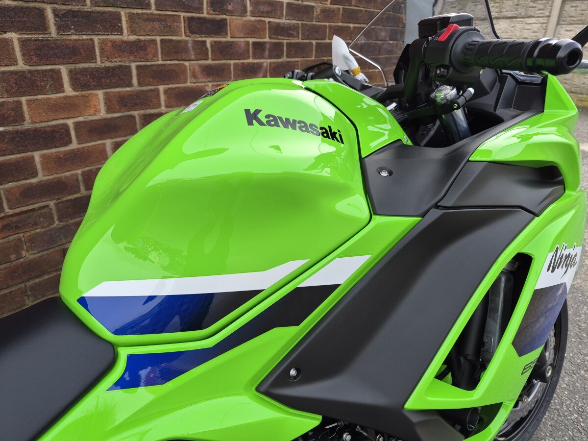 Kawasaki NINJA 650 EX650STFAN