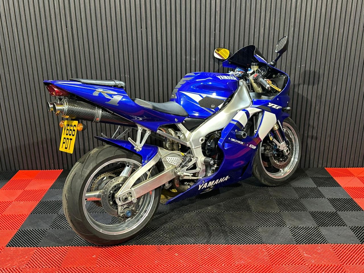 Used Yamaha R1 for sale - 78435501: Photo 6