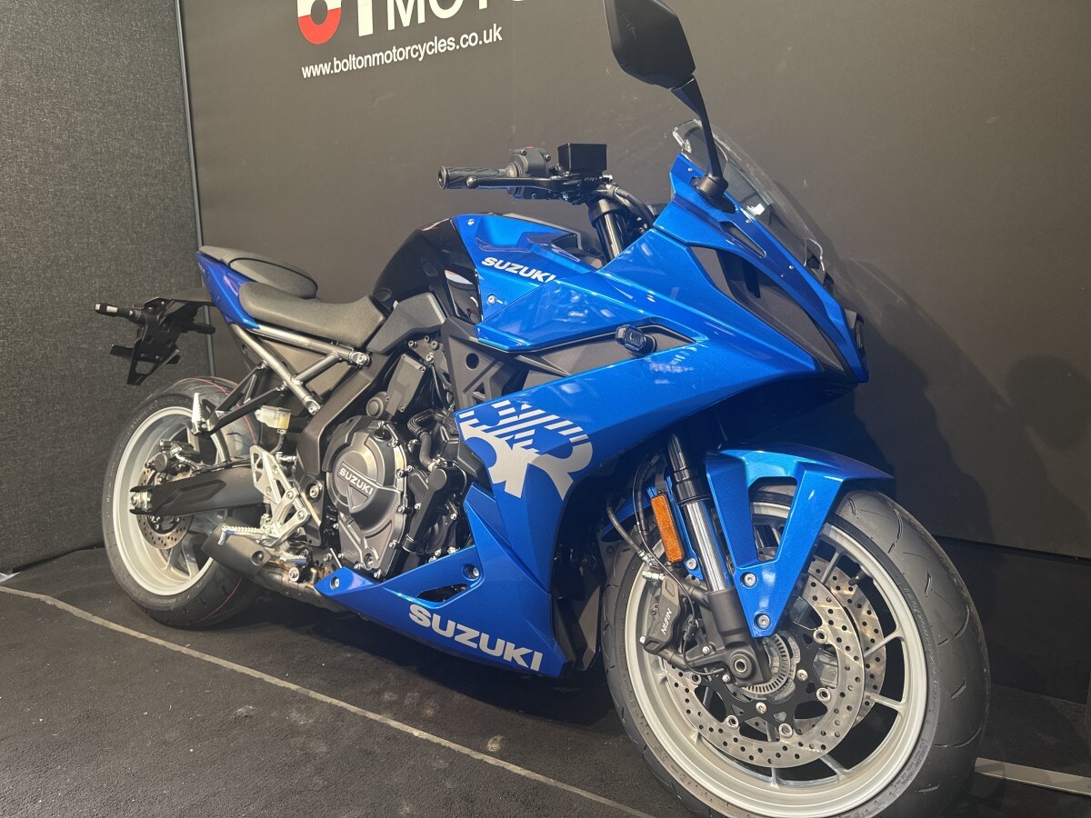 Suzuki GSX-8R