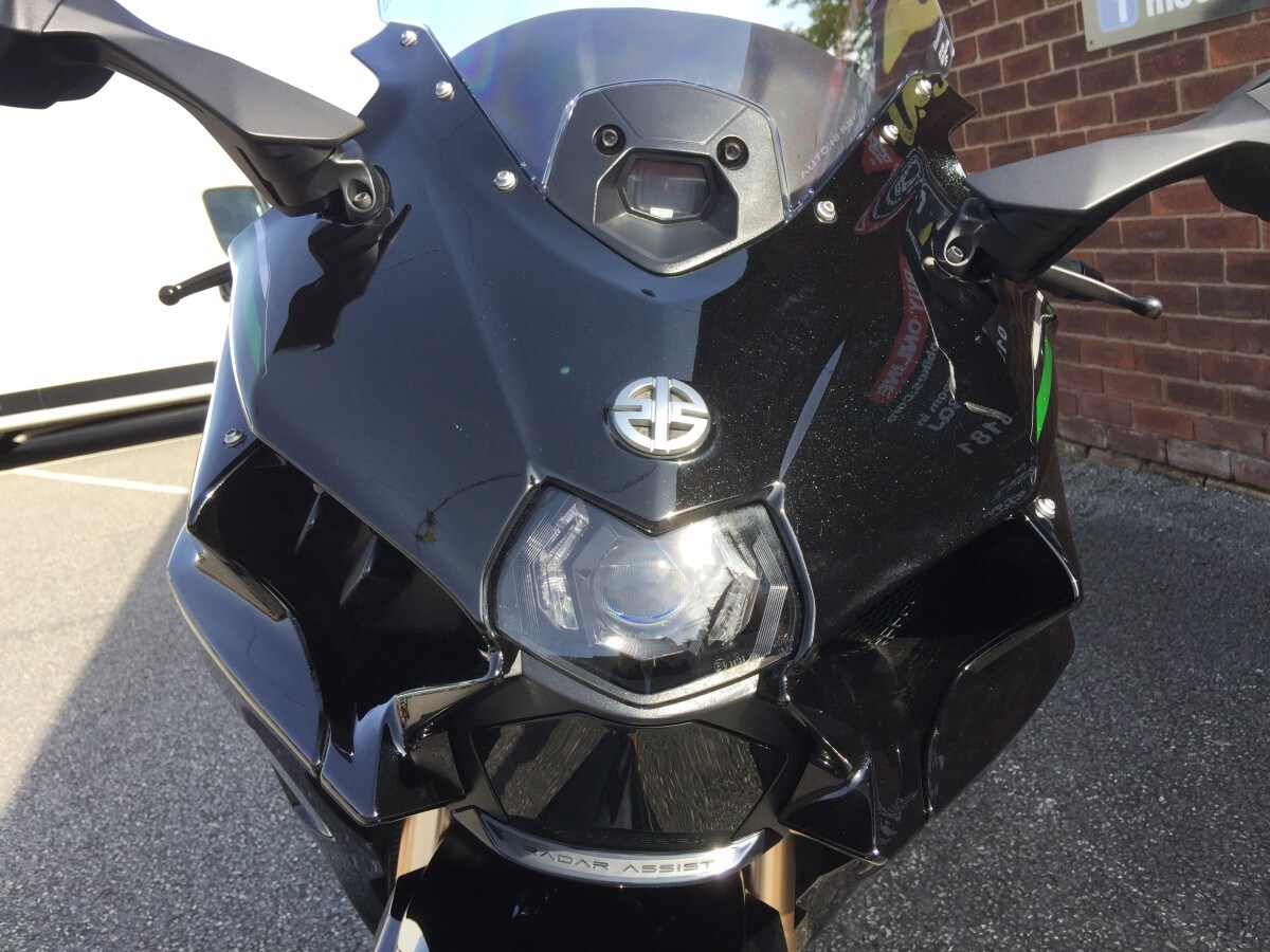 Kawasaki Ninja H2SX Performance Tourer ZX1002PPFNN BK1