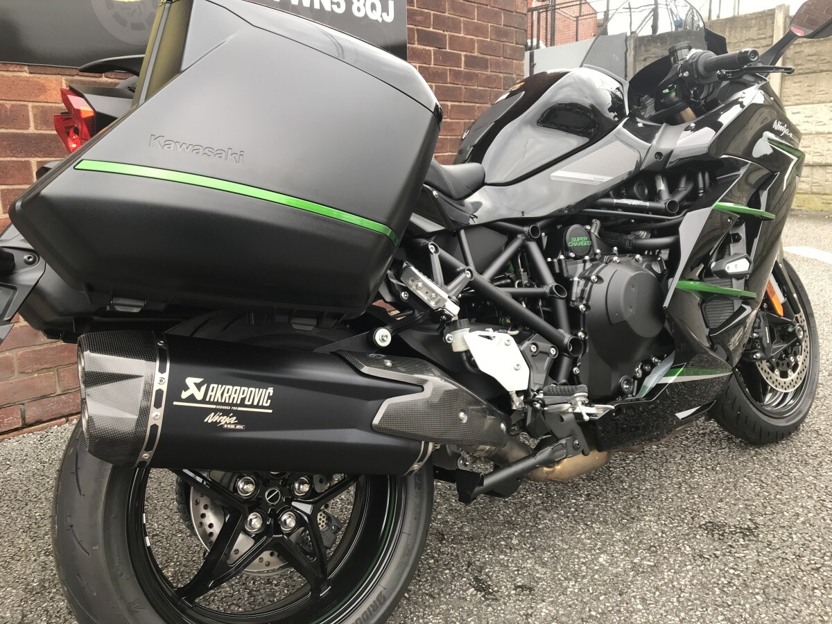 Kawasaki Ninja H2SX Performance Tourer ZX1002PPFNN BK1