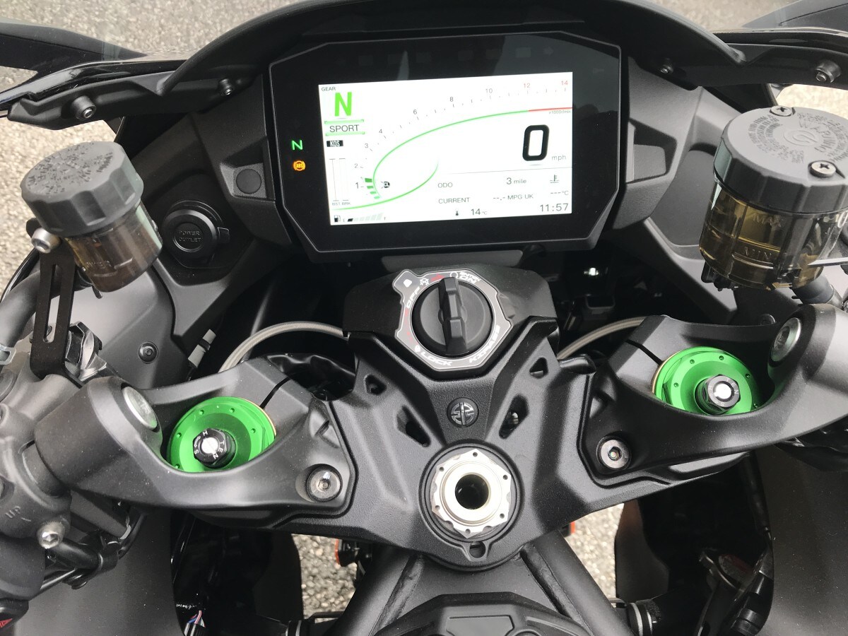 Kawasaki Ninja H2SX Performance Tourer ZX1002PPFNN BK1