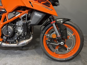 Used KTM 390 DUKE INC QUICK SHIFTER & FINANCE FROM 3.9% APR undefined for sale - bike-77867624: Photo