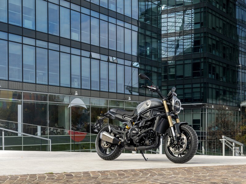 Benelli Leoncino 800