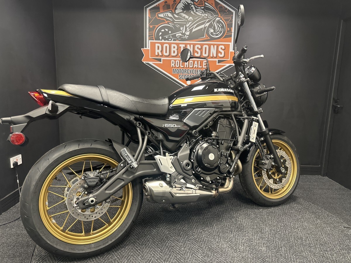 Kawasaki Z650 RS 2025