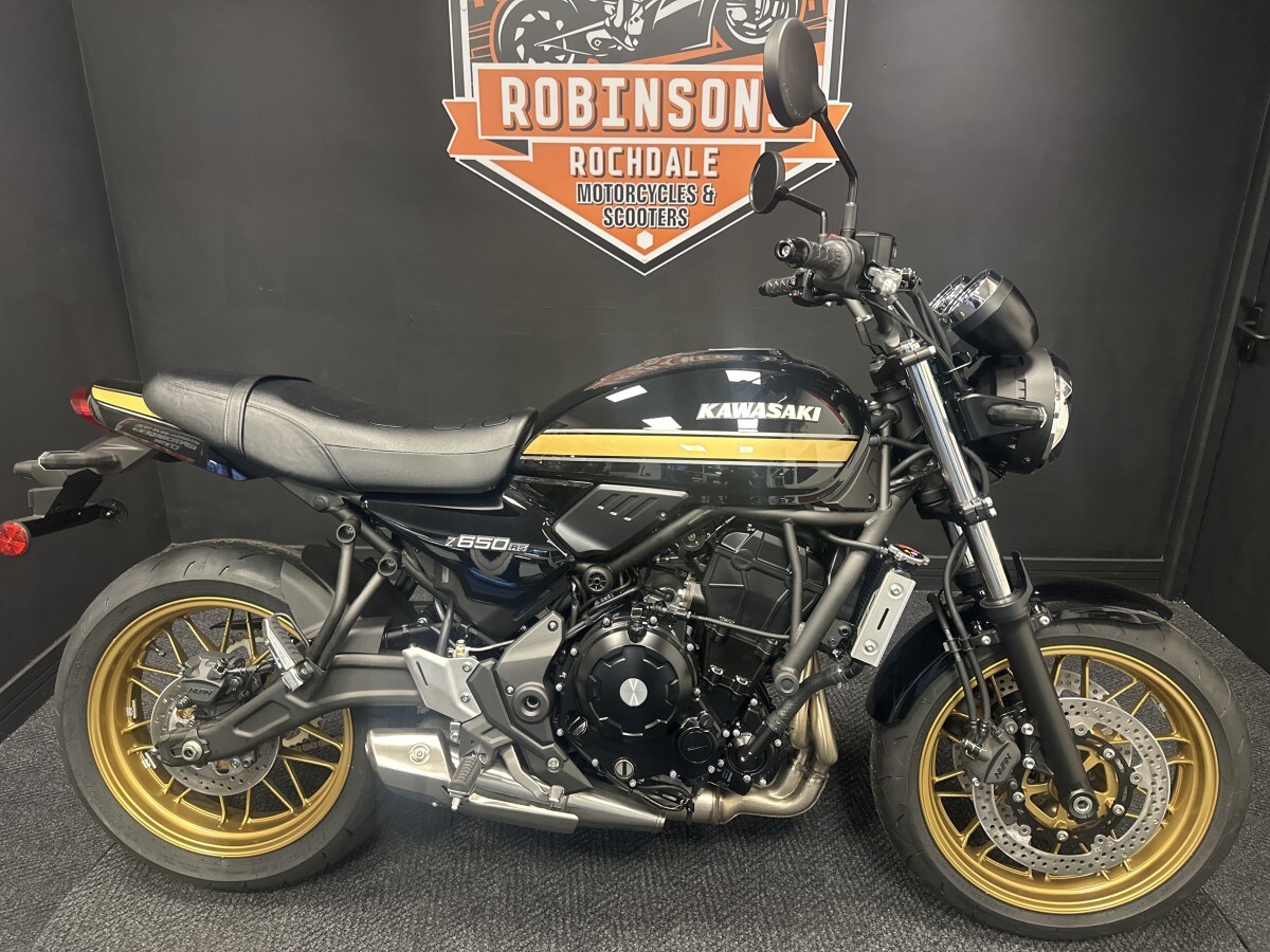 Kawasaki Z650 RS 2025