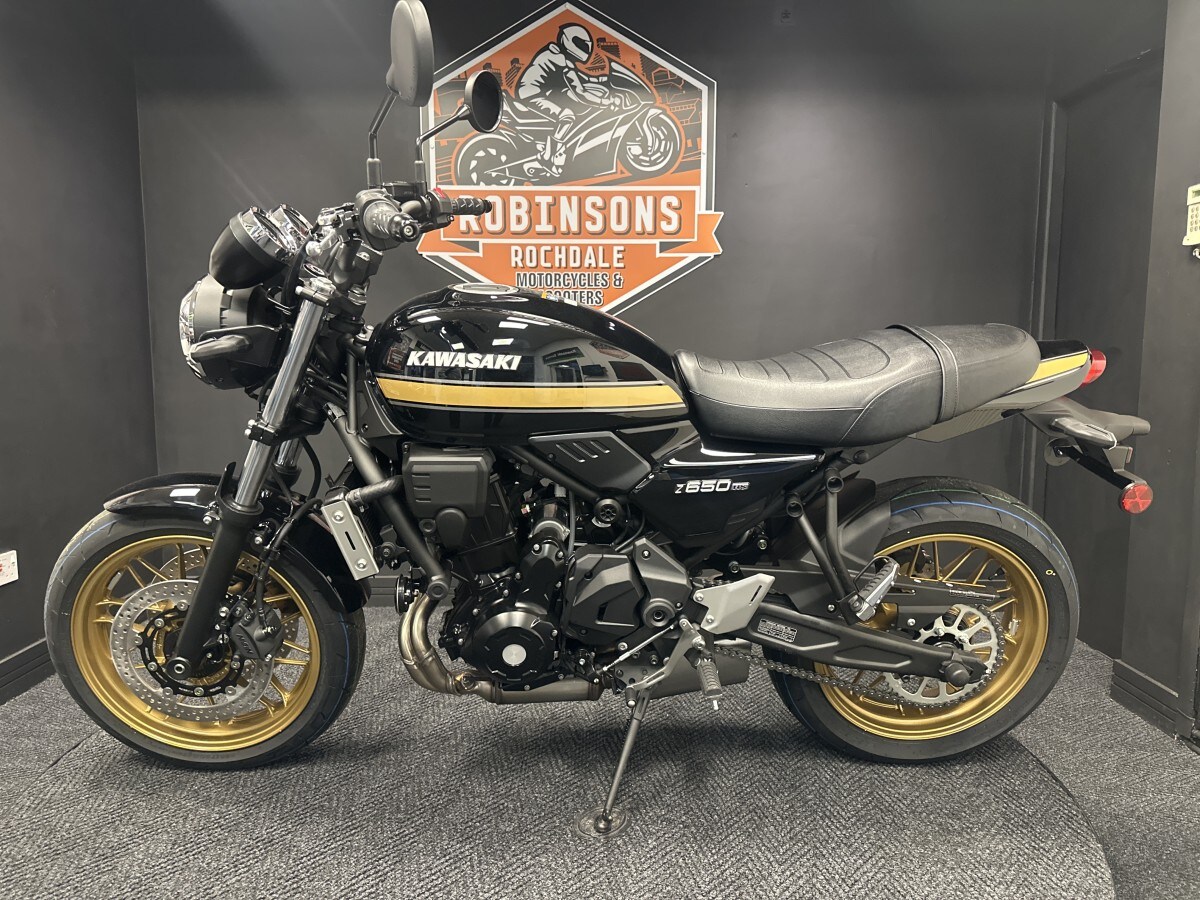 Kawasaki Z650 RS 2025