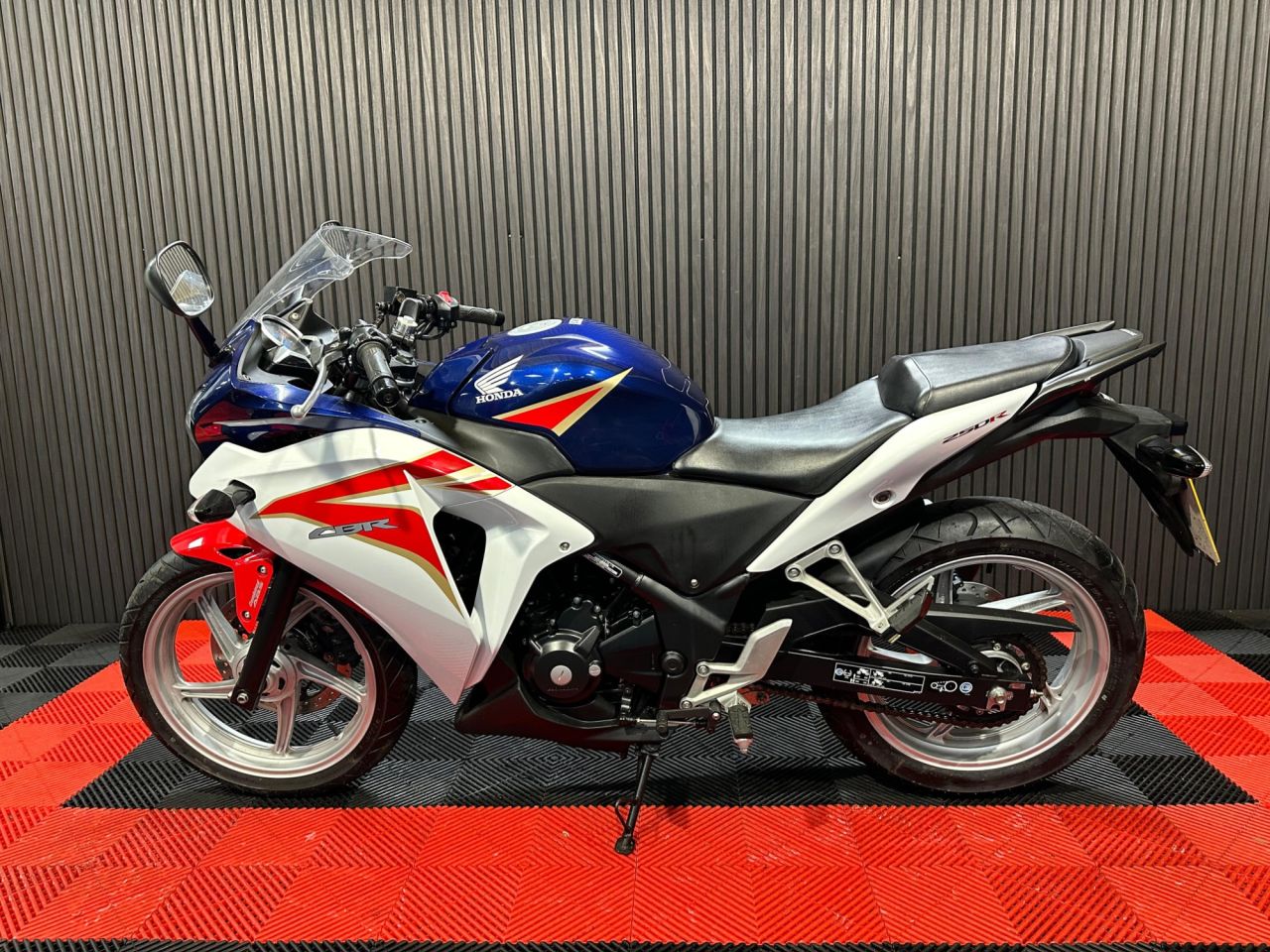Used Honda CBR250 for sale - 78435562: Photo 11